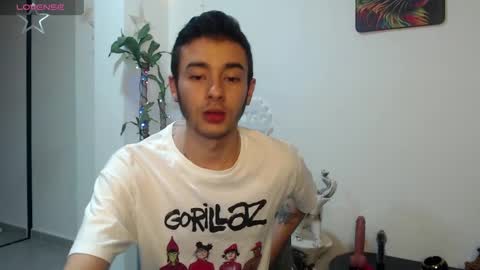 Snapshot of kyle_bratz chatting on December 15, 4:29 am kyle online show from December 15, 4:29 am