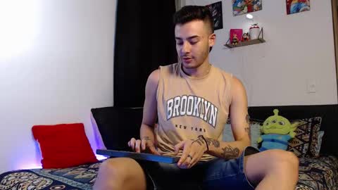 Snapshot of kyle_bratz chatting on November 8, 11:14 pm kyle online show from November 8, 11:14 pm