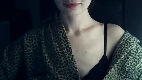 Snapshot of kyleesilkk chatting on October 8, 5:10 pm KyleeSilkk online show from October 8, 5:10 pm