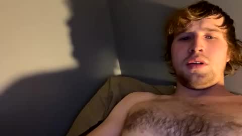 kylelovepussy69 online show from February 26, 7:49 pm
