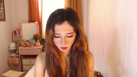 babyKylene online show from October 12, 6:56 am