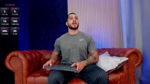 Snapshot of kylenorth_ chatting on November 24, 7:57 pm kylenorth_ online show from November 24, 7:57 pm