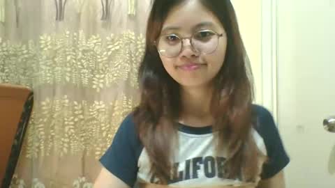 Snapshot of kylie1177 chatting on September 18, 1:13 pm its me KYLIE online show from September 18, 1:13 pm