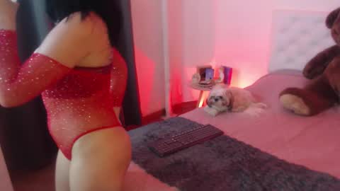 Snapshot of kylie444 chatting on November 4, 2:10 am Sara online show from November 4, 2:10 am