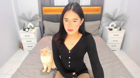 kylie_cums online show from October 13, 2:44 am