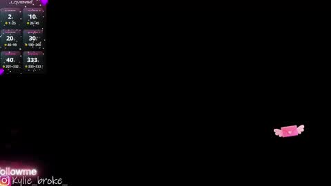 Snapshot of kylie_hottt_ chatting on November 13, 11:25 pm k ylie online show from November 13, 11:25 pm