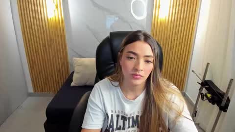 Snapshot of kylie_jones6 chatting on October 28, 3:10 am KYLIE online show from October 28, 3:10 am