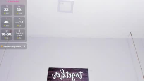 Snapshot of kylie_ls chatting on December 3, 2:08 am kylie_ls online show from December 3, 2:08 am