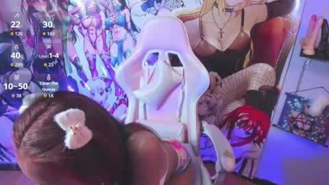 Snapshot of kylie_moan chatting on November 12, 12:22 am KYLIE online show from November 12, 12:22 am