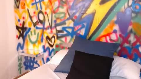 Melissa online show from April 19, 6:10 pm