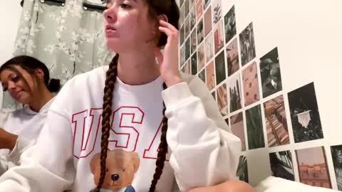 Kylie online show from September 17, 2:41 pm