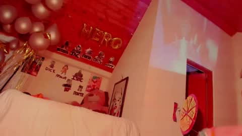 Snapshot of kyliekandy chatting on March 1, 1:11 am online show from March 1, 1:11 am