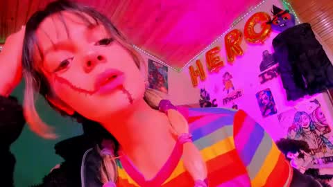 Snapshot of kyliekandy chatting on October 12, 10:42 pm online show from October 12, 10:42 pm