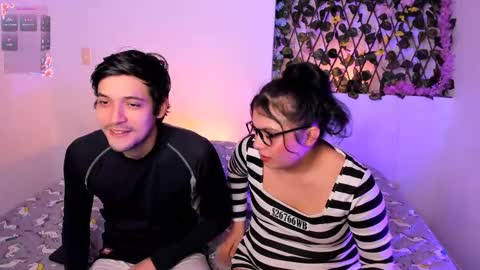 Snapshot of kylietimothee chatting on December 1, 6:13 pm kylietimothee online show from December 1, 6:13 pm