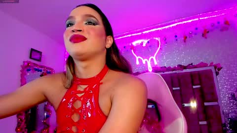 Kylie online show from December 27, 5:09 am