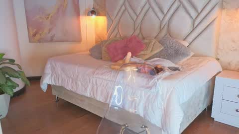 Snapshot of kylle_2050 chatting on February 27, 11:41 am Kyle online show from February 27, 11:41 am