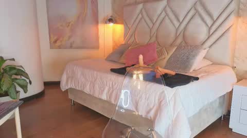 Snapshot of kylle_2050 chatting on March 4, 11:40 am Kyle online show from March 4, 11:40 am