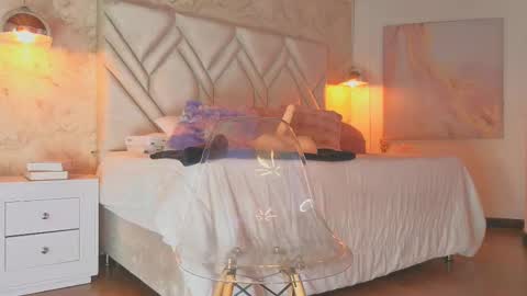 Snapshot of kylle_2050 chatting on September 14, 11:20 am Kyle online show from September 14, 11:20 am