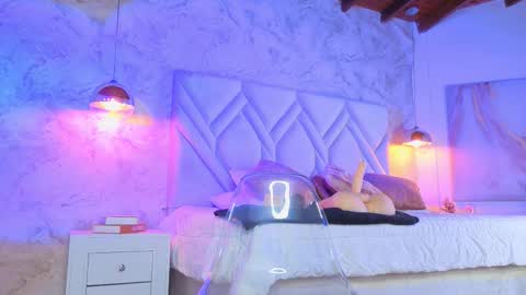 Snapshot of kylle_2050 chatting on November 1, 11:23 am Kyle online show from November 1, 11:23 am