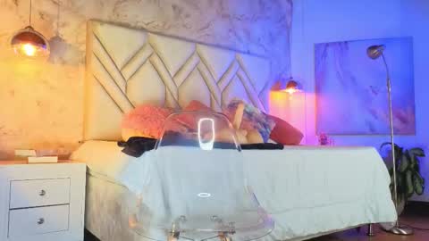 Snapshot of kylle_2050 chatting on December 14, 11:26 am Kyle online show from December 14, 11:26 am