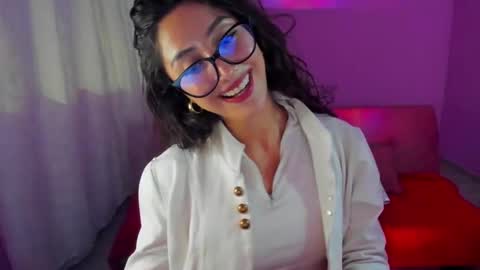 Kym Giraldo online show from October 29, 3:31 am