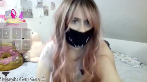 Snapshot of kyrawildofficial chatting on September 23, 8:56 pm Kyra Wild online show from September 23, 8:56 pm