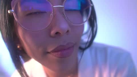 schedule 300 pm - 1100pm colombia time online show from February 9, 8:34 pm