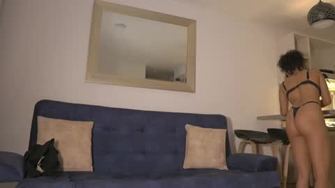 schedule 300 pm - 1100pm colombia time online show from February 27, 4:31 am