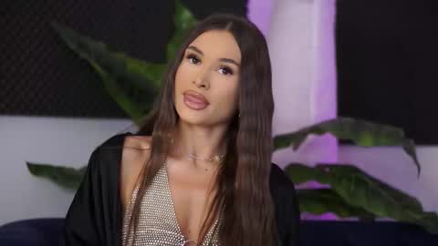 Kyssa online show from September 10, 6:30 pm