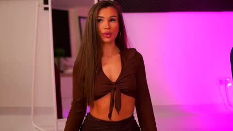 Kyssa online show from December 1, 8:25 pm