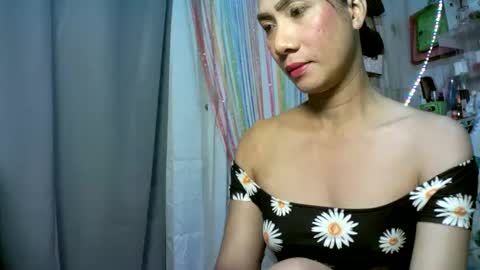 kyutshyne online show from February 1, 3:18 pm