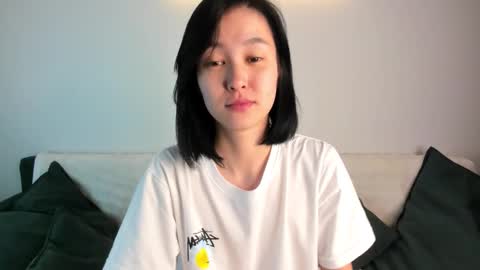 Snapshot of l1l_lola chatting on October 1, 6:30 am Ameli online show from October 1, 6:30 am