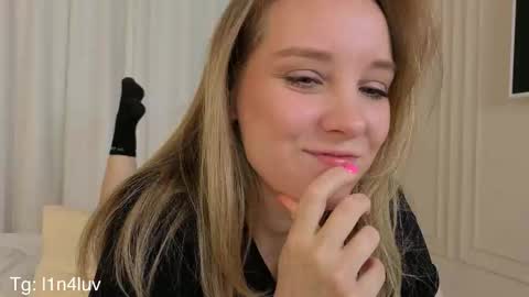 Snapshot of l1n4luv chatting on November 16, 9:31 pm lina online show from November 16, 9:31 pm