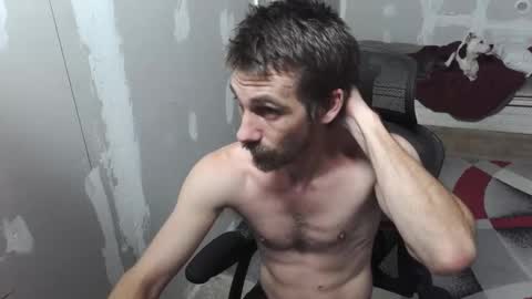 Snapshot of l1v1nth3dr3am chatting on September 28, 6:46 pm l1v1nth3dr3am online show from September 28, 6:46 pm