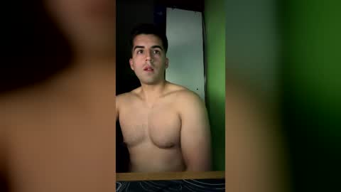 Snapshot of laauuti chatting on June 20, 3:53 am qcyo online show from June 20, 3:53 am