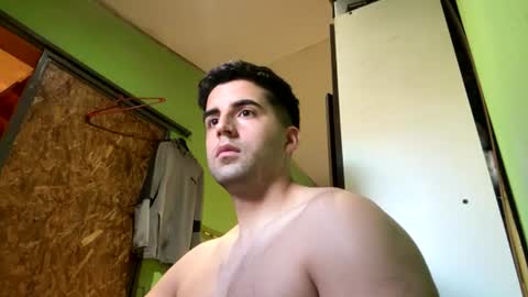 Snapshot of laauuti chatting on July 26, 7:43 pm qcyo online show from July 26, 7:43 pm