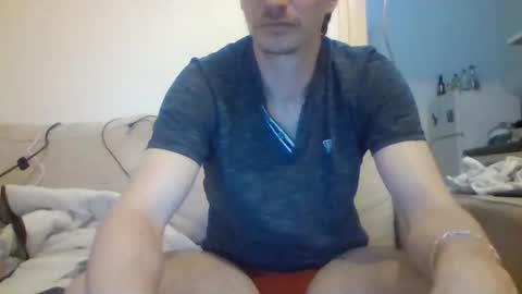 labelette007 online show from December 1, 7:47 pm