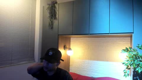 labrinthteasing online show from February 13, 12:12 pm