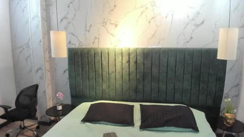 labrinthteasing online show from March 1, 12:18 pm