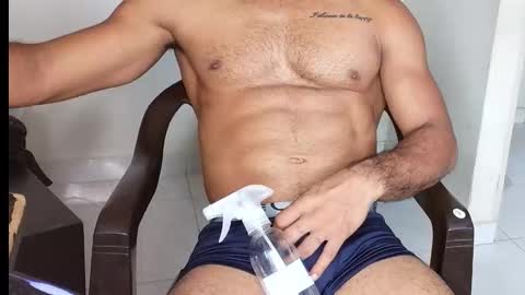 Snapshot of lacasadelosmunecosbq chatting on November 30, 9:52 pm Bruno Smith online show from November 30, 9:52 pm