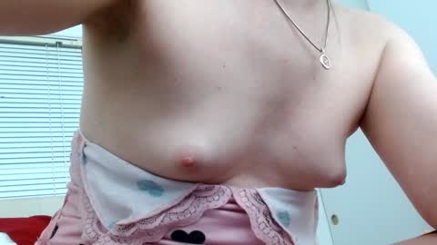 Snapshot of laceyphoenix1 chatting on January 30, 6:03 am Lacey Phoenix online show from January 30, 6:03 am