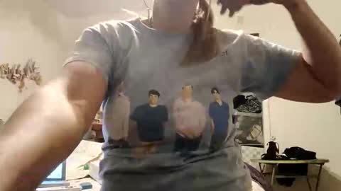 Snapshot of lacybell chatting on November 7, 2:00 am lacybell online show from November 7, 2:00 am