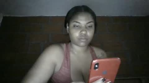 Snapshot of ladahear_ chatting on January 11, 2:36 pm Akyra online show from January 11, 2:36 pm