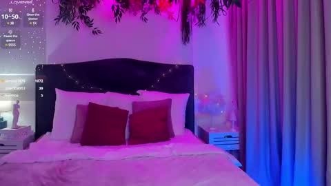 AliCooper  online show from February 1, 9:21 am