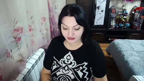 lady_boom_ online show from December 23, 7:41 pm