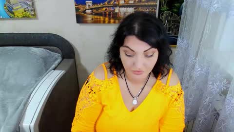 lady_boom_ online show from October 10, 2:49 pm