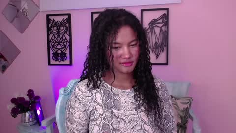 Snapshot of lady_danbury chatting on December 23, 8:47 pm Karla - Instagram lady karla1 online show from December 23, 8:47 pm