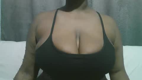 Snapshot of lady_dearra chatting on September 15, 1:22 pm lady_dearra online show from September 15, 1:22 pm