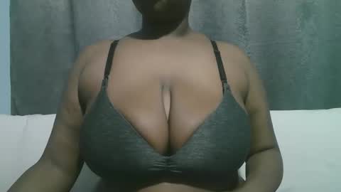 Snapshot of lady_dearra chatting on October 11, 4:22 am lady_dearra online show from October 11, 4:22 am