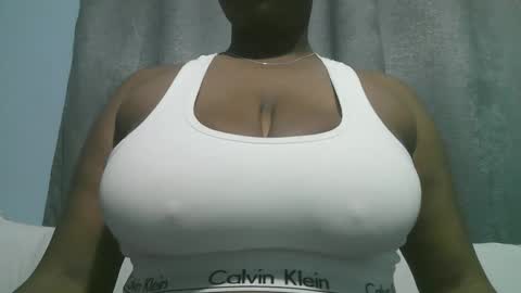 lady_dearra online show from October 25, 4:20 am